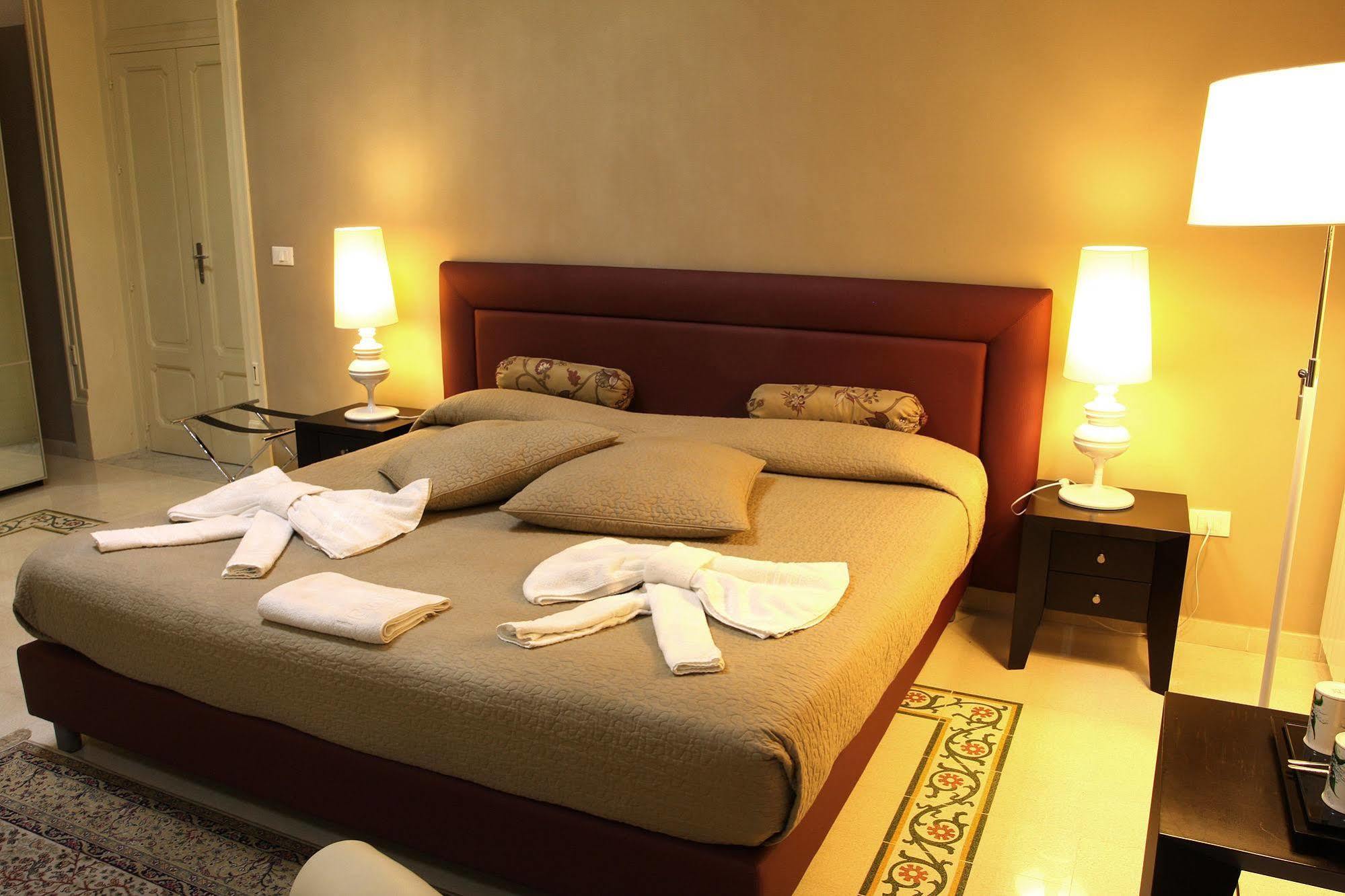 Abatellis Luxury Hotell Palermo Exteriör bild